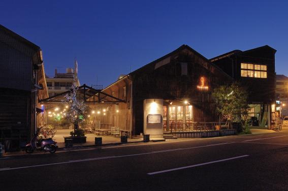 kitahama alley night view