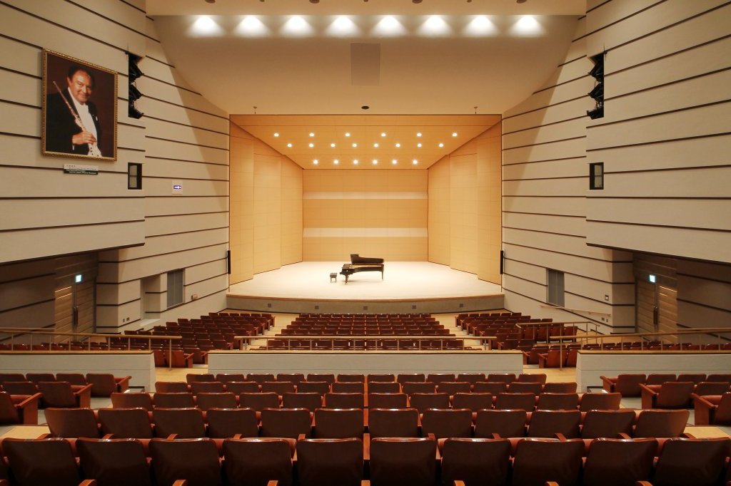 瀬戸内日和 PART1　“新生”源内音楽ホールを目で、耳で、肌で体感！