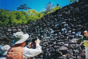 屋嶋城石塁発見者・平岡岩夫が語る「屋嶋城の城門跡」