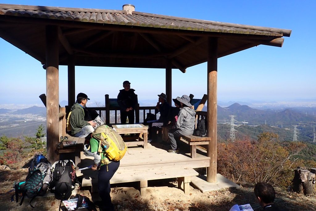 讃岐山脈の名峰大川山の自然と歴史を巡る山旅
