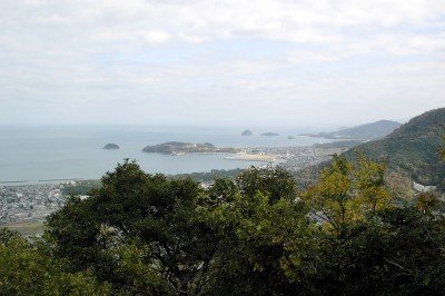 雨滝山