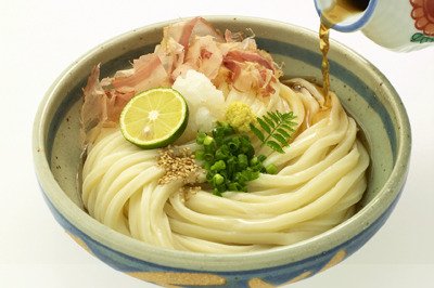 数々の賞を受賞した麺は打ち手の思いが込もった、まさに“生きた麺”