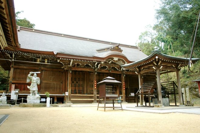 頓証寺殿・廟参の西行法師