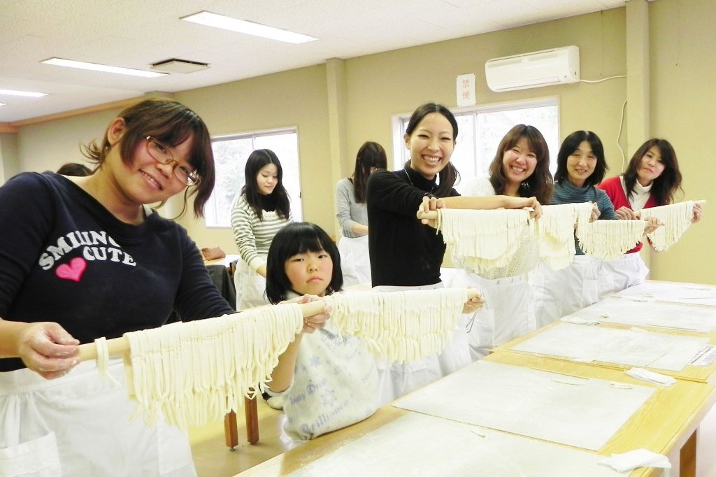 【食文化体験】うどんの館 大庄屋 　うどん打ち体験