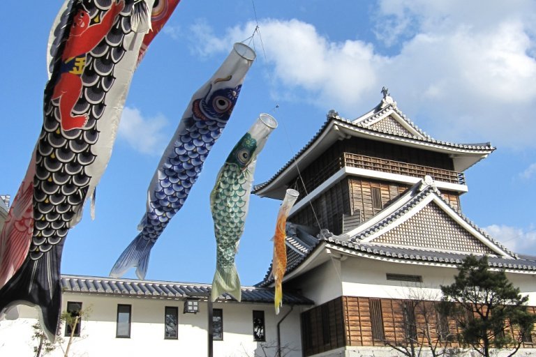 郷土館外観（春）