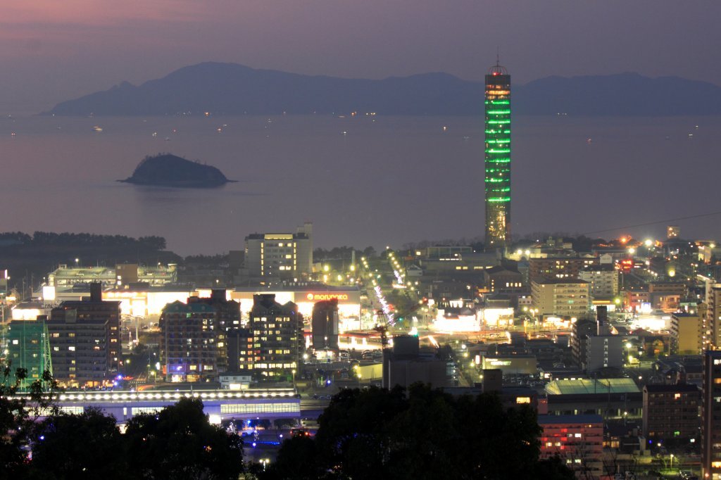 プレイパークゴールドタワー 夜観光 香川県観光協会公式サイト うどん県旅ネット