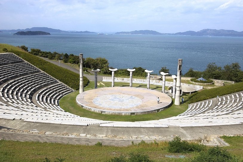 さぬき市野外音楽広場（テアトロン）