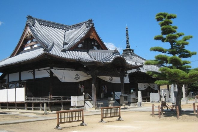 長尾寺（緑）　
