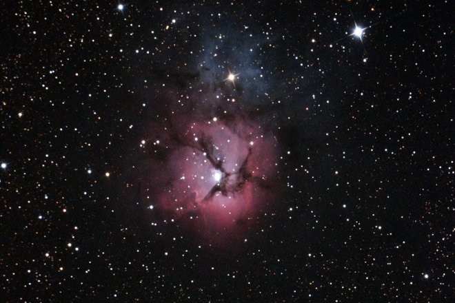 いて座三裂星雲M20