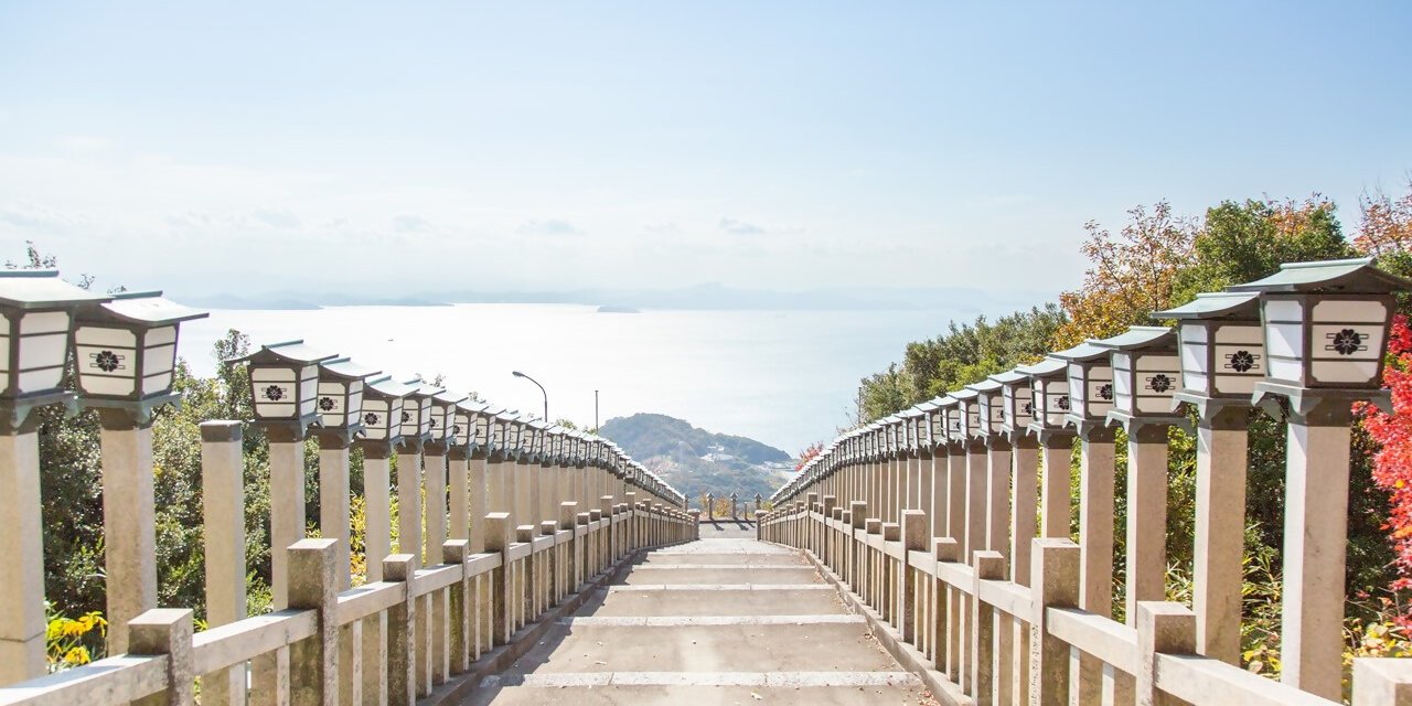 長勝寺奥之院　西之瀧（小豆島）