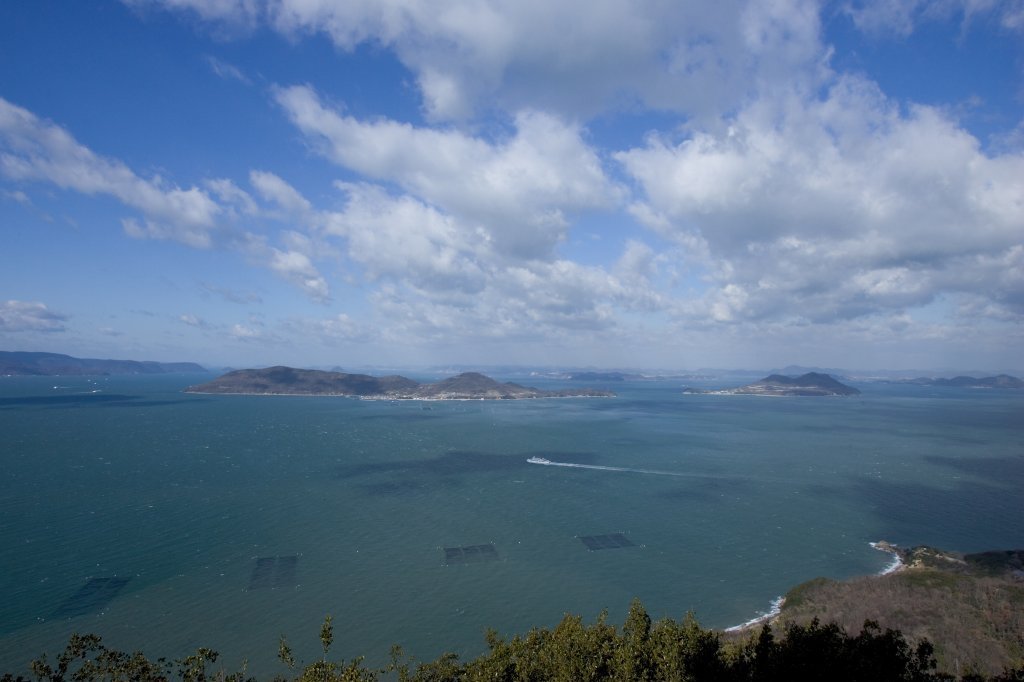 鬼の洞窟・鷲ヶ峰まで散歩