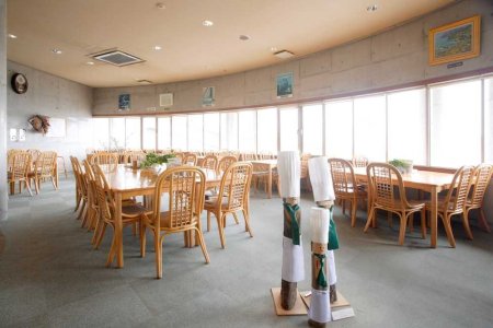 小豆島産オリーブオイルを楽しむカフェ　オリヴァス
