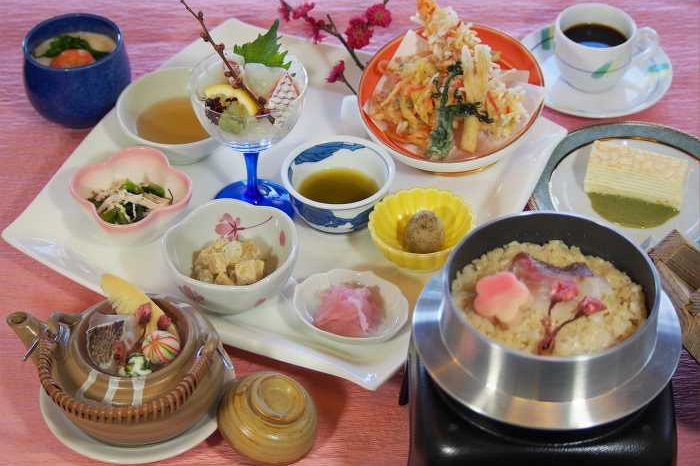 中津万象園　味処　懐風亭