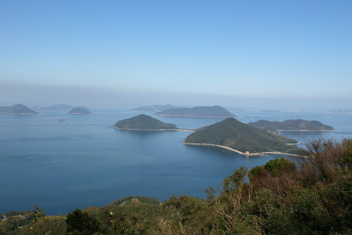 荘内半島から瀬戸内海を望む