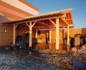 露天のほか14種類のお風呂が楽しめる