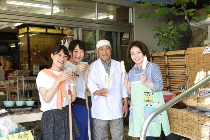 おせったいの心は笑顔とともに！
