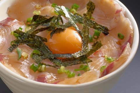 サワラ漬丼