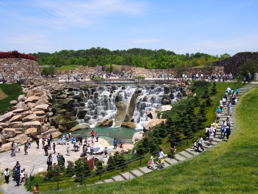 四季折々に遊びつくせ 国営讃岐まんのう公園 四季折々に遊びつくせ 国営讃岐まんのう公園 特集 香川県観光協会公式サイト うどん県旅ネット