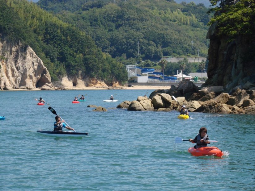 小豆島ふるさと村周辺の海をカヤックで散策