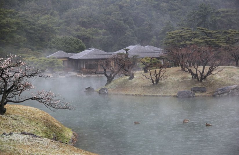 自然との調和が感じられる庭園風県