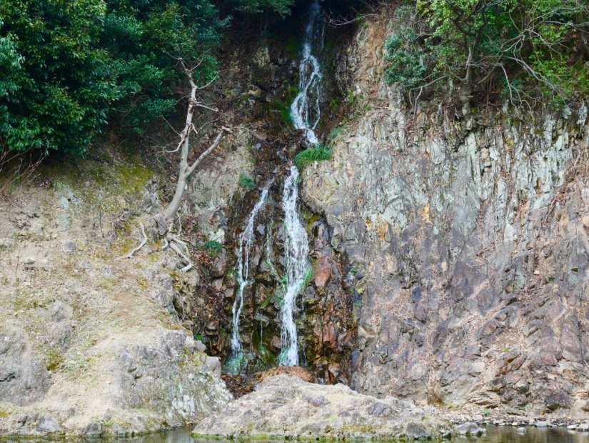 豊富な水を活かした桶樋滝