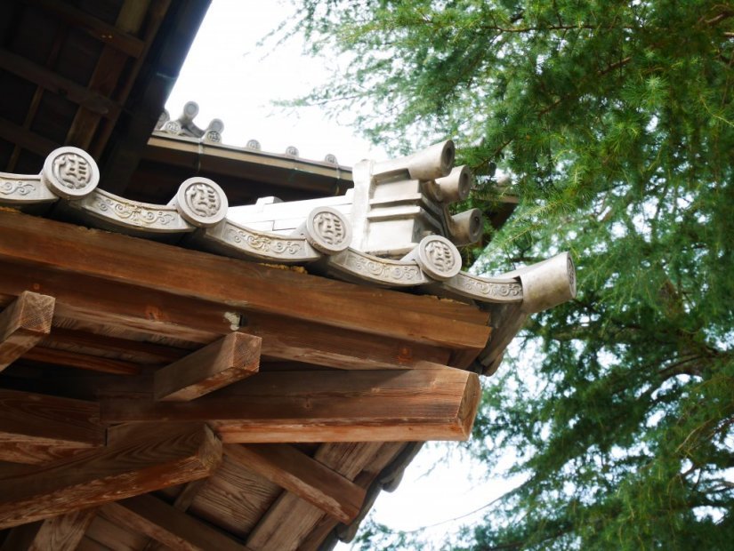 瓦には「博」という文字があり、「香川県博物館」の名残が