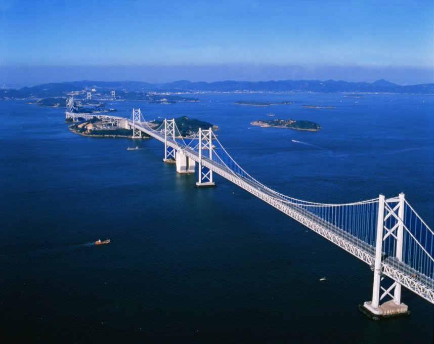 道路、鉄道併用橋としては、世界最大級の橋