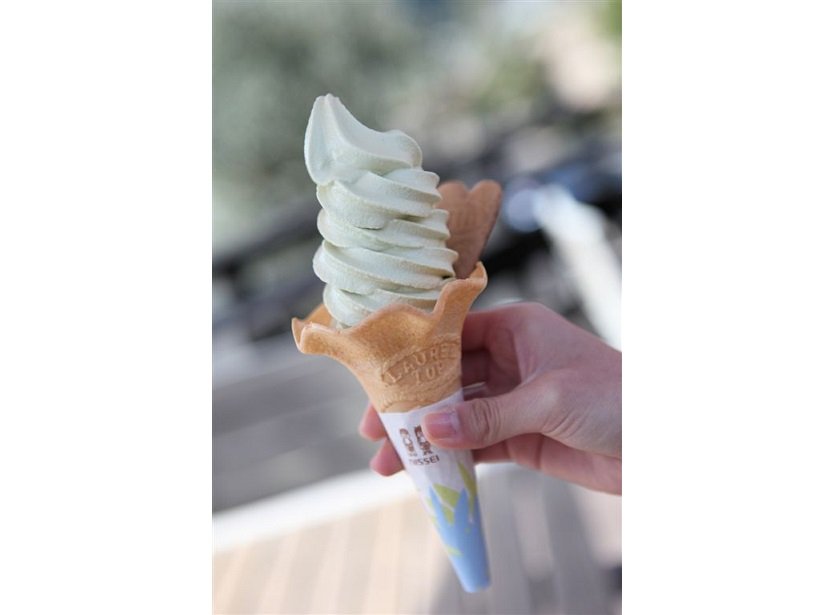 オリーブが香る爽やかな味わいのオリーブソフト