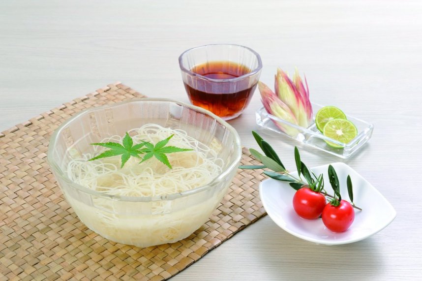 ツルツルっと、何杯でもおかわりしちゃいそう（県産品振興課提供）