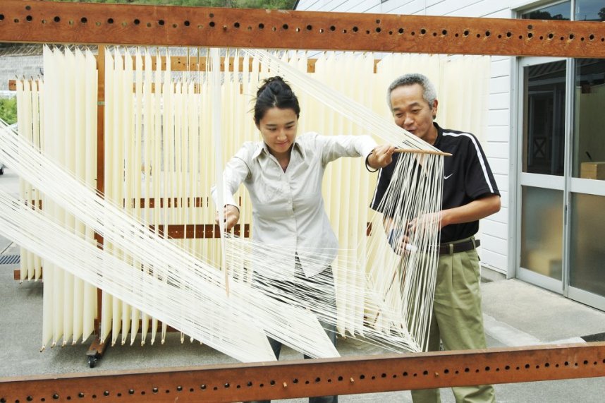 箸分け作業を体験できる