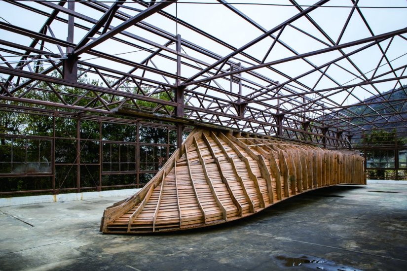 大竹伸朗「針工場」  写真：宮脇慎太郎