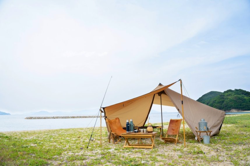 美しい瀬戸内海をバックにキャンプやBBQができるスポットとしても人気が高い。