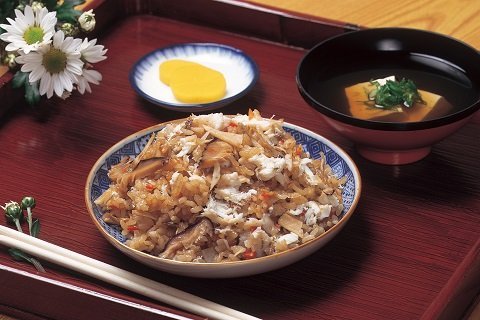 瀬戸内海で獲れたタイを使った贅沢ごはん