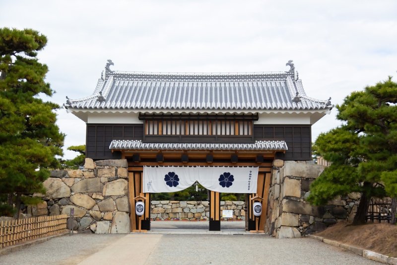 玉藻公園（桜御門）