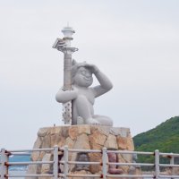 女木島（鬼の石像）