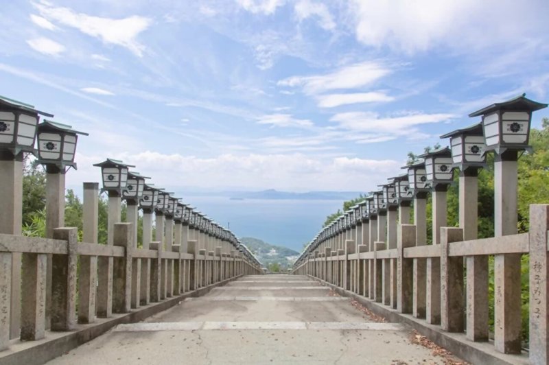 西之瀧龍水寺（小豆島）