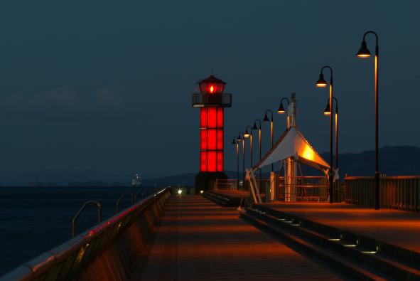 紅燈塔（陽光海港）